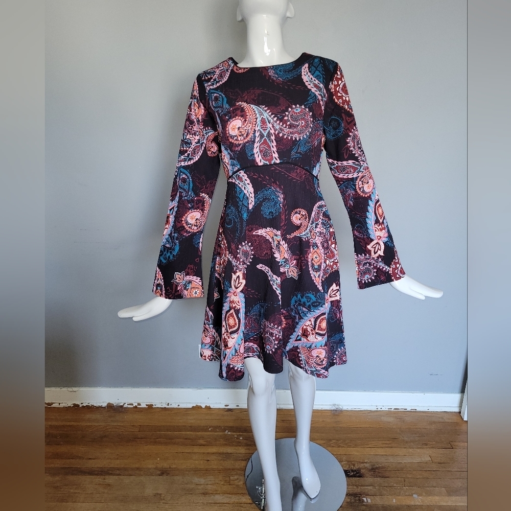 California Moonrise Paisley Print Mini, VGUC, Size S